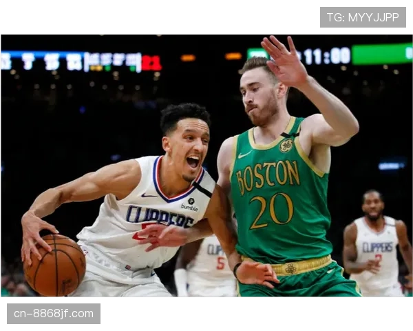 纳什组织突破效率提升显著，拉开队友进攻空间对比乔治逊明显