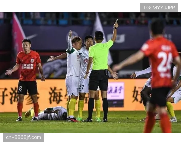 第四官员在足球比赛中的职责范围与判罚协助规则详解