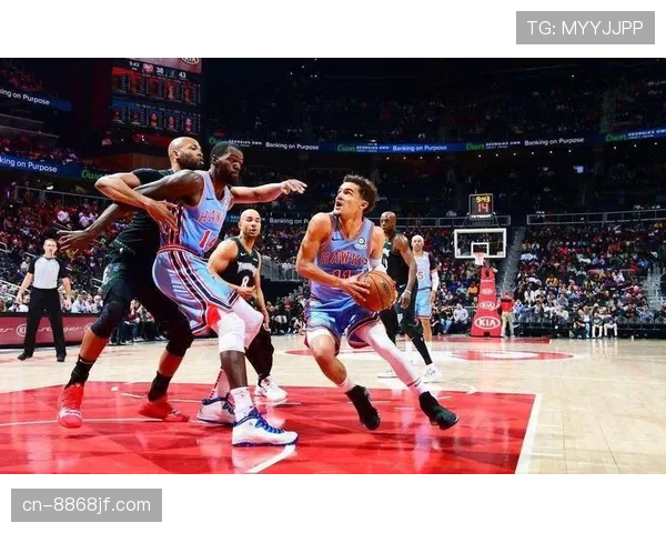 特雷·杨挡拆拉开空间，比库里更依赖突破